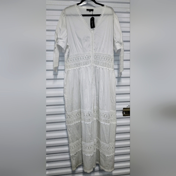 Feel Like a Goddess in our Imported Puff Sleeve Maxi Dress with Lace Insert - Picture 6 of 12